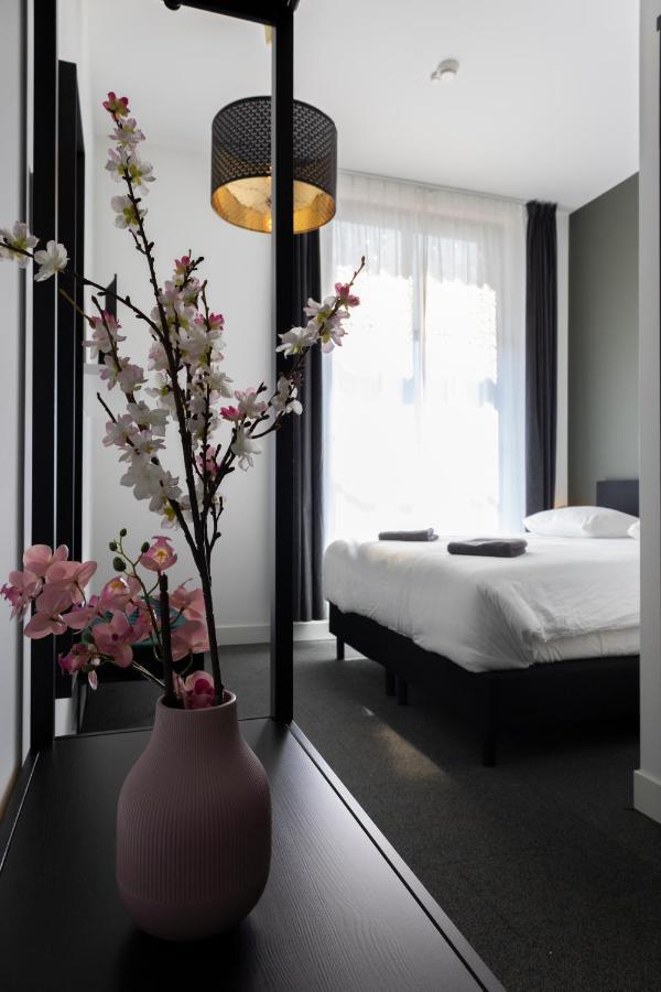 Hotel En Stadscafe De Dam L Hotel Monnickendam Ngoại thất bức ảnh